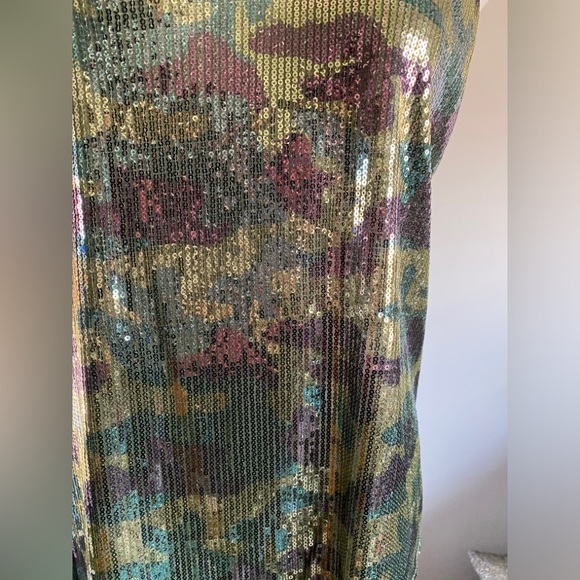 Celestial Blue camo sequin tank top in size L - Picture 3 of 6